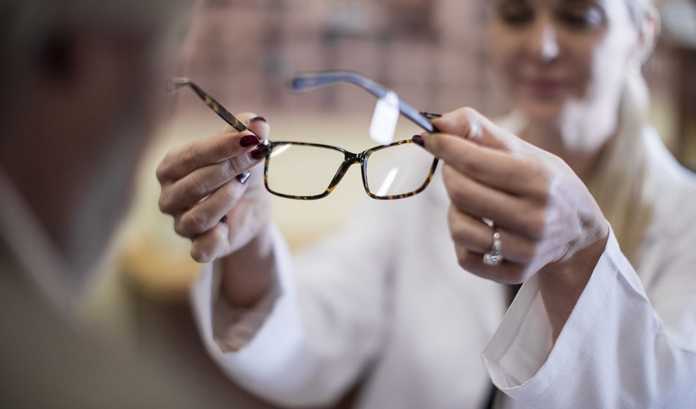 بهترین عدسی برای عینک طبی
