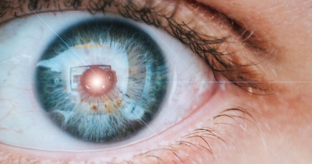 استفاده از عینک آفتابی بعد از عمل لیزیک