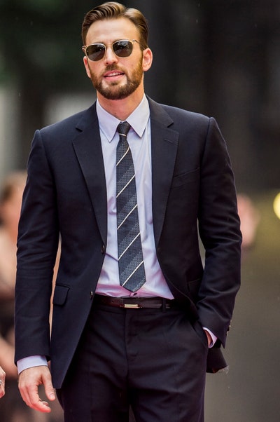 ست کردن عینک با کت شلوار