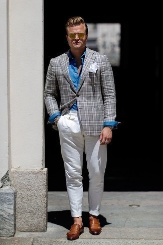 ست کردن عینک آفتابی طلایی با تیپ مردانه