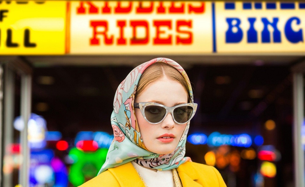 ست کردن عینک آفتابی با شال