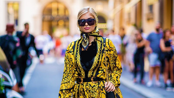 ست کردن عینک آفتابی با شال